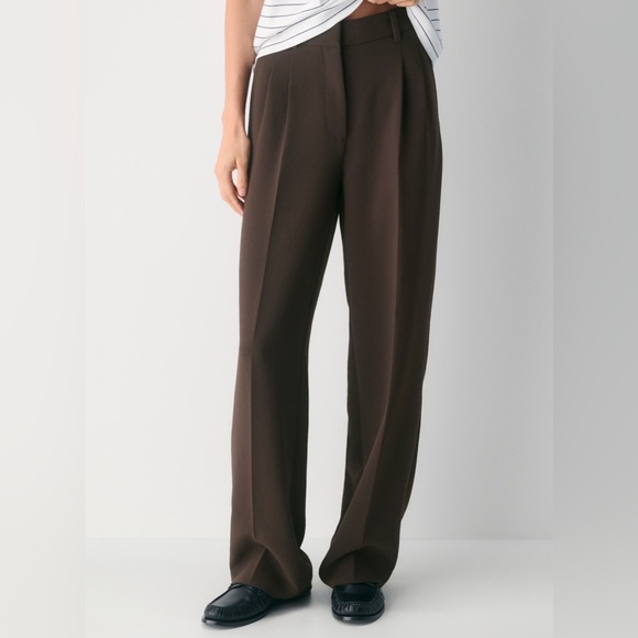 NWT - Aritzia Effortless Pant - Tall - Crepette - Rich Mocha Brown - Size 6 - Picture 5 of 7
